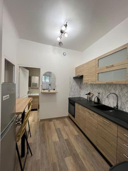 Tres Bel Appartement Neuf อาวีญง ภายนอก รูปภาพ